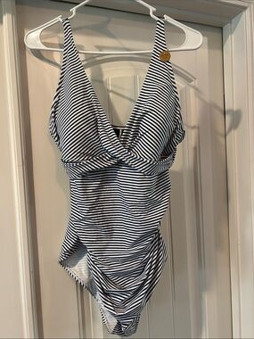 Womens Nip Tick Size USA 12 Striped One-Piece Swimsuit Navy & White